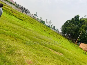 50*120 Titled Plot of Land in Nakwero Along Gayaza Road, 200m Away