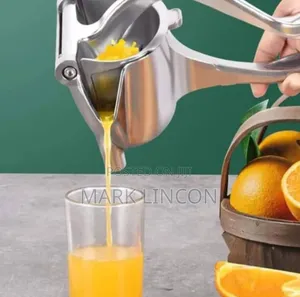 Manual Stainless Steel Citrus Juicer or Press Fruits