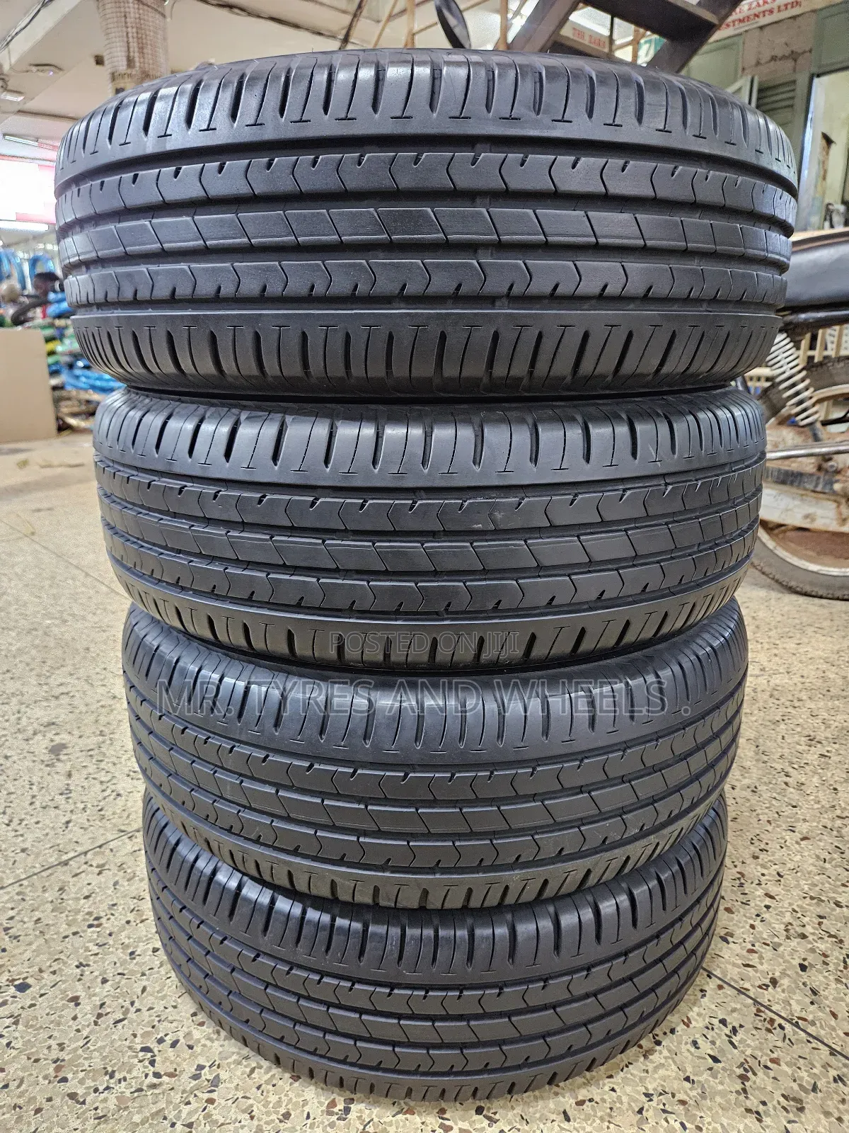 215 60 R16 Imported Tires 4rm Japan Bridgestone Made Stay In Ur Office