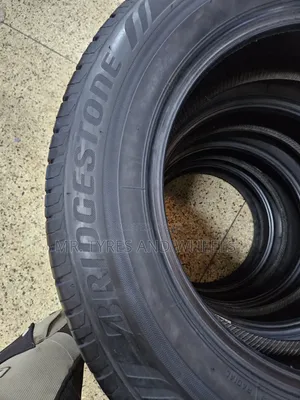 215 60 R16 Imported Tires 4rm Japan Bridgestone Made Stay In Ur Office
