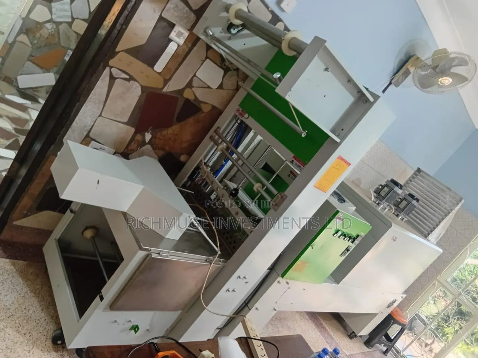 Shrinking Wraper Machine