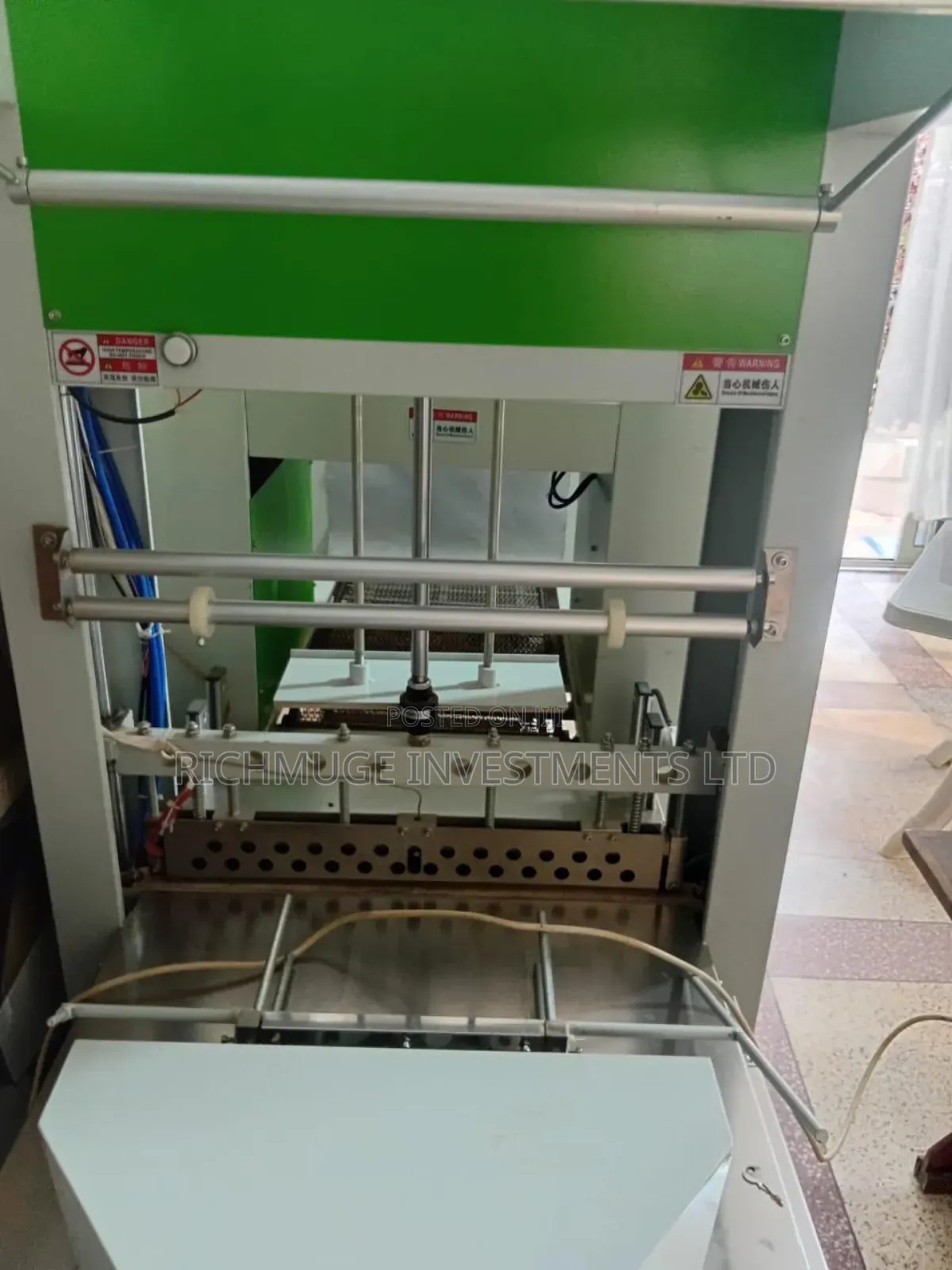 Shrinking Wraper Machine