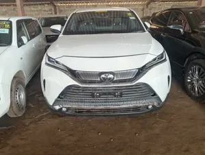 Toyota Harrier 2.0 2020 White