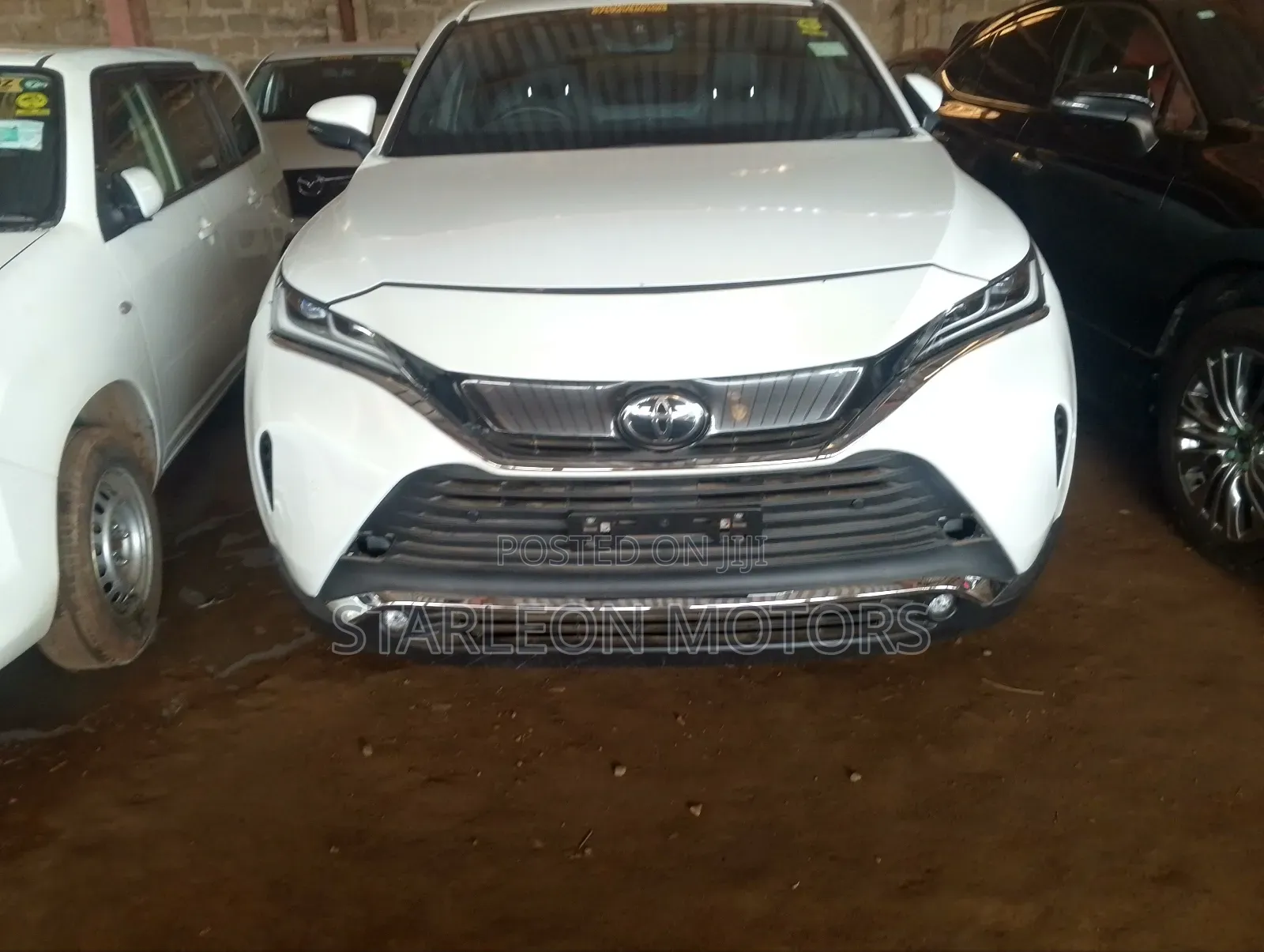 Toyota Harrier 2.0 2020 White