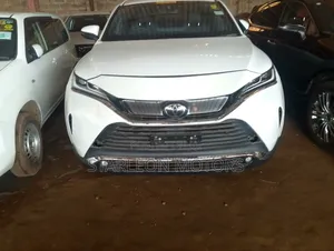 Toyota Harrier 2.0 2020 White