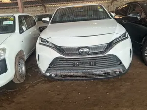 Toyota Harrier 2.0 2020 White