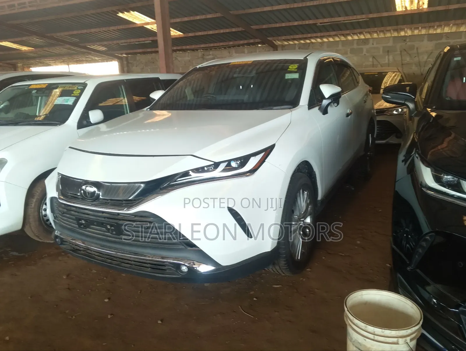 Toyota Harrier 2.0 2020 White