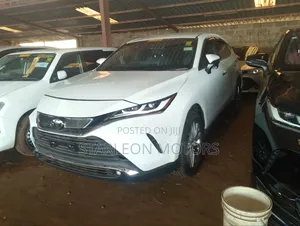 Toyota Harrier 2.0 2020 White