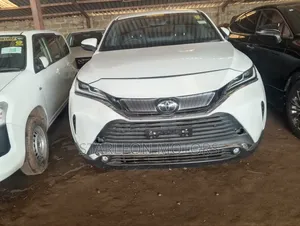 Toyota Harrier 2.0 2020 White