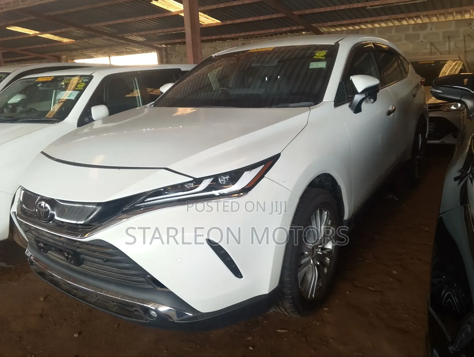 Toyota Harrier 2.0 2020 White