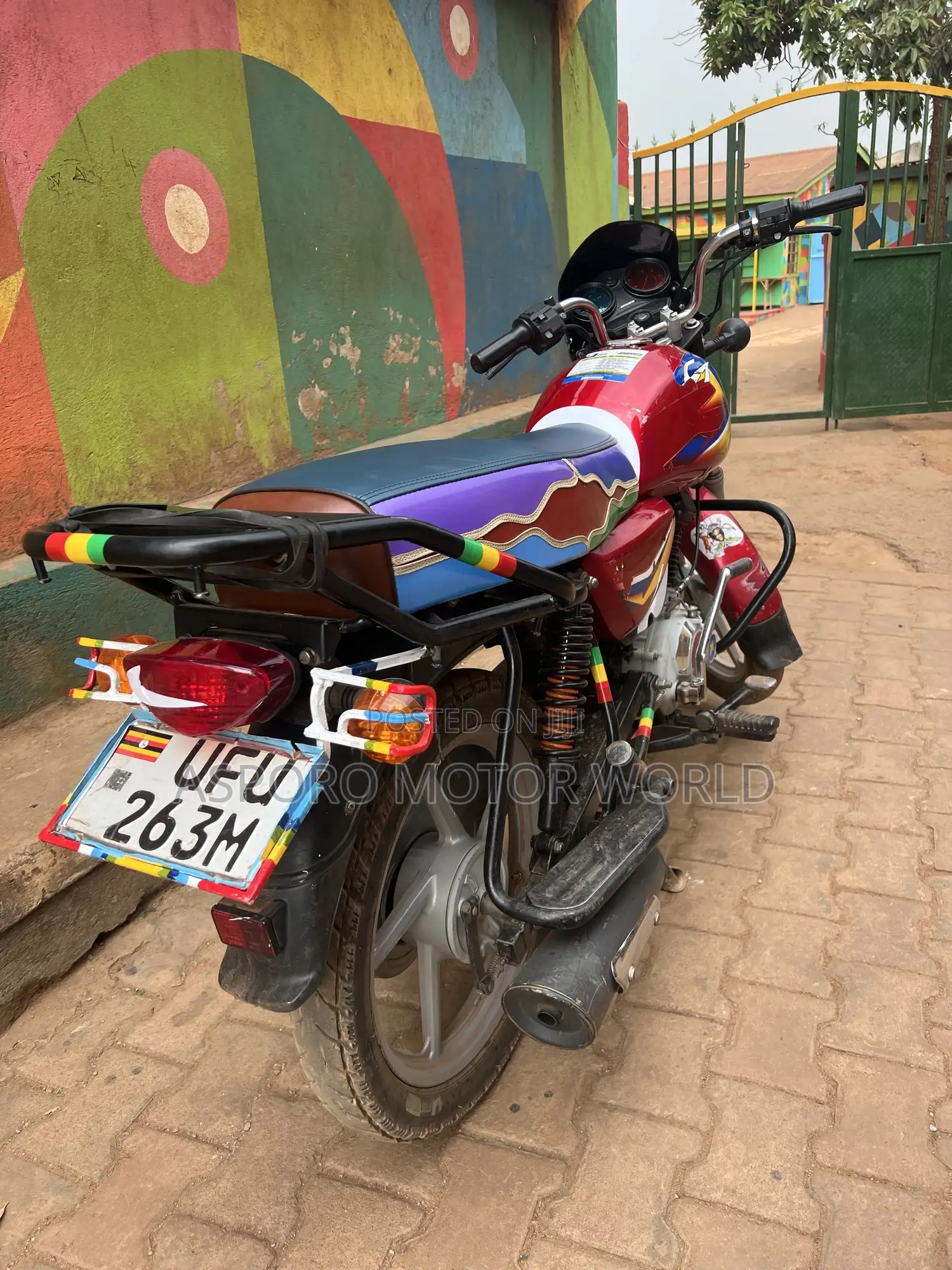 Bajaj CT 125X 2023 Red