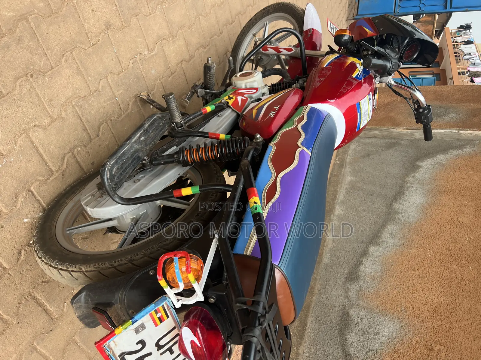 Bajaj CT 125X 2023 Red