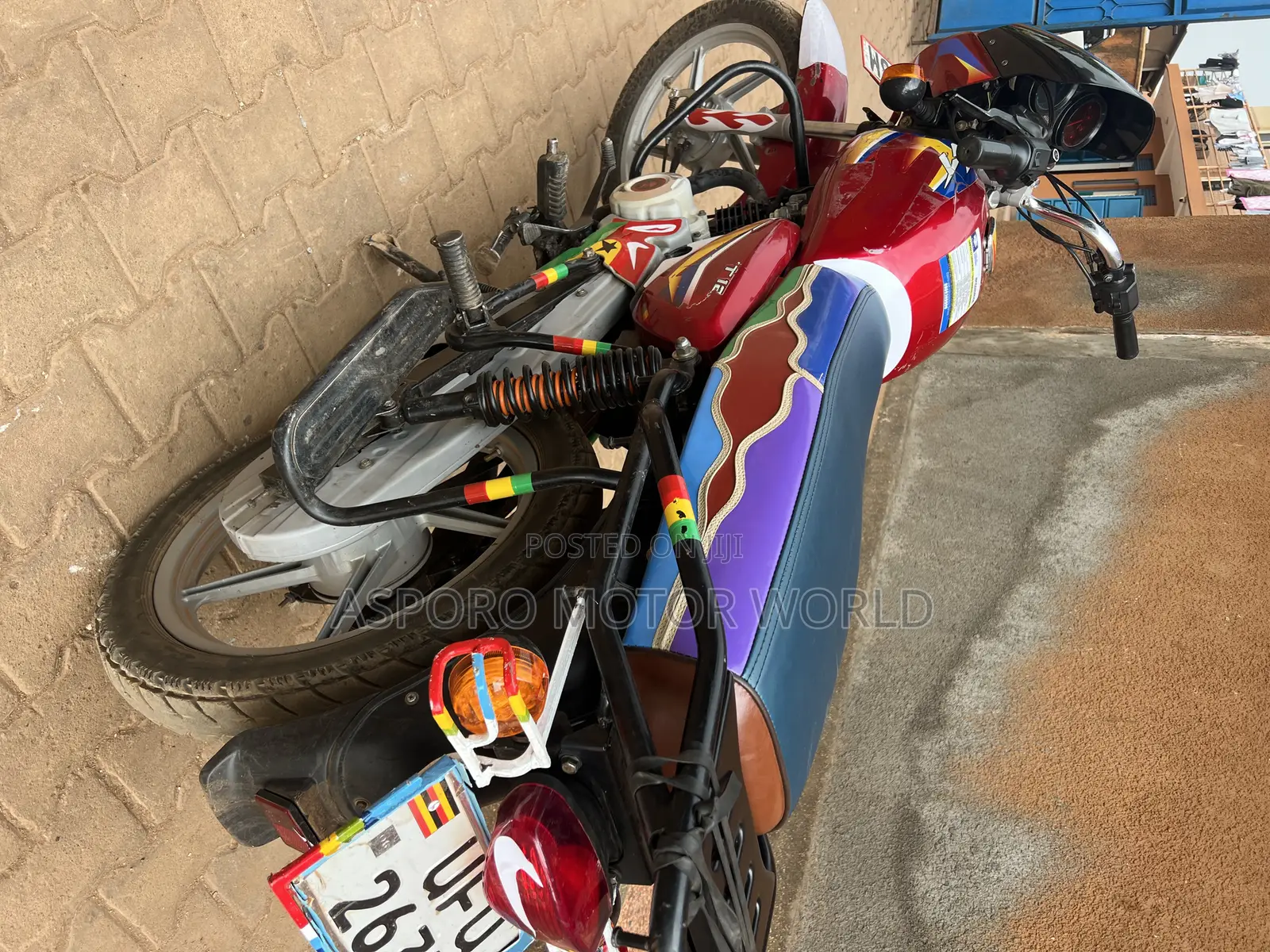 Bajaj CT 125X 2023 Red