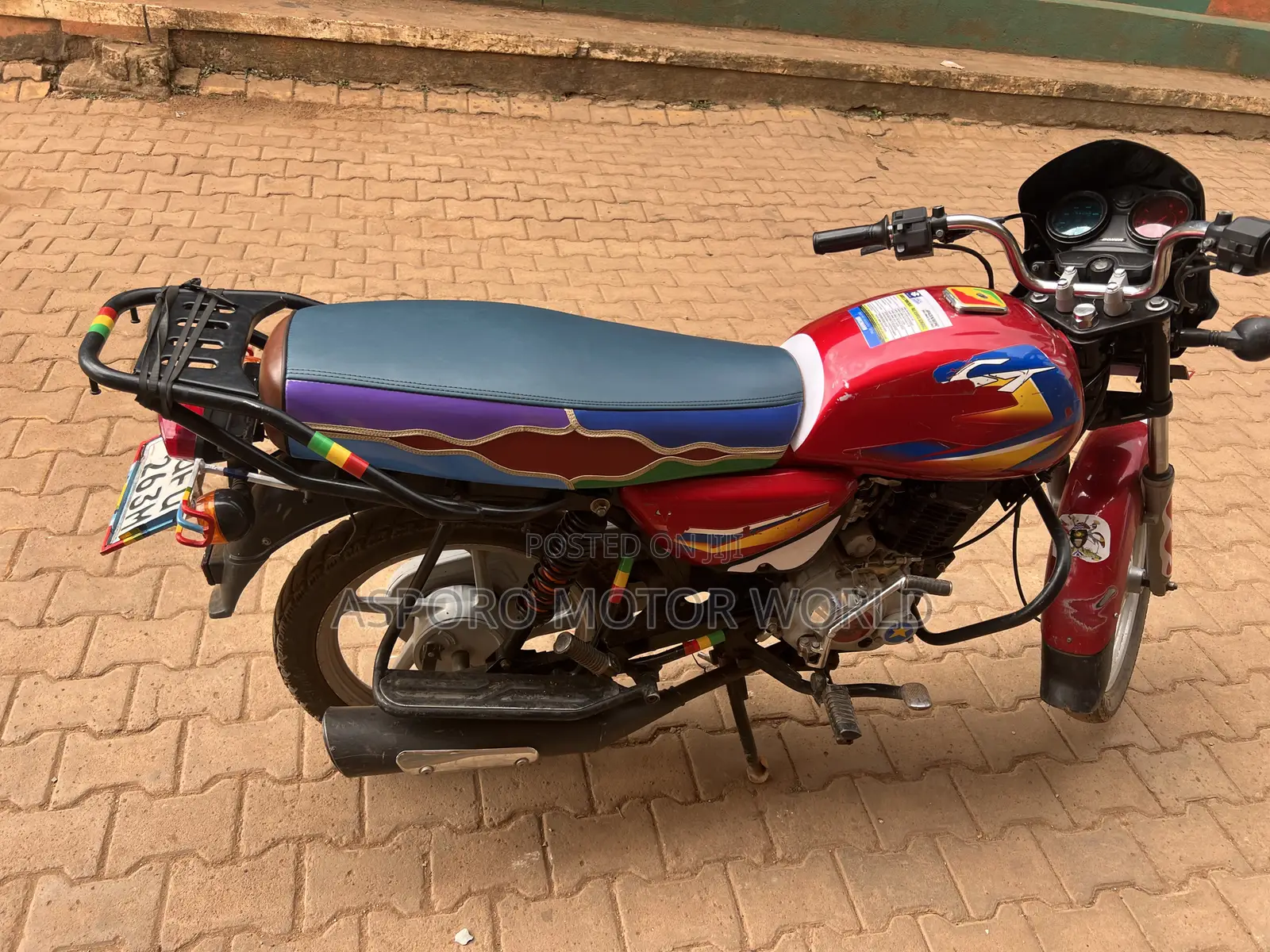 Bajaj CT 125X 2023 Red