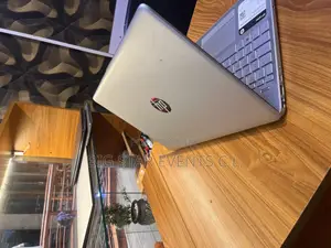 Laptop HP 15s 8GB Intel Core i7 SSD 256GB