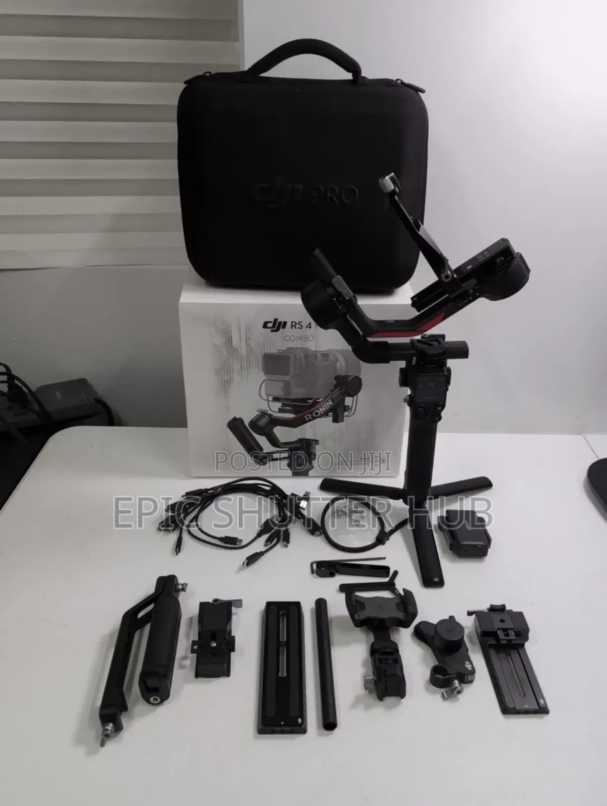 Dji - Rs 4 Pro Combo 3-axis Gimbal Stabilizer For Cameras - Black