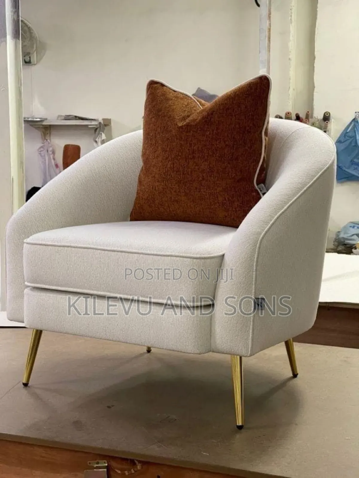 Single Sofa Avaliable