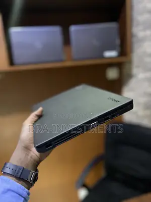 Laptop Lenovo ThinkPad X240 4GB Intel Core I5 HDD+SSD 500GB
