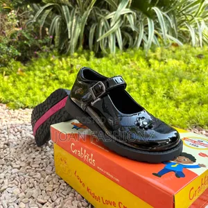 Floral Back to School Girls Shiny Shoes_black