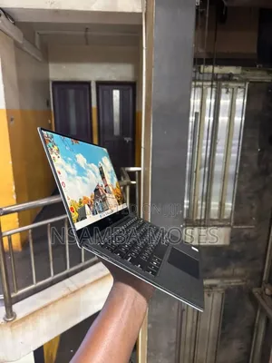 Laptop Dell XPS 15 9510 16GB Intel Core I7 SSD 256GB