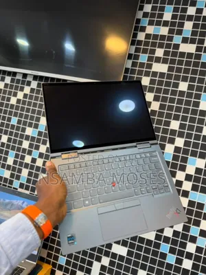Laptop Lenovo Thinkpad X1 Yoga 16GB Intel Core I5 SSD 512GB