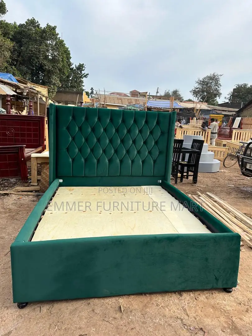 5x6 Velvet Bed