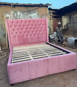 5x6 Velvet Bed