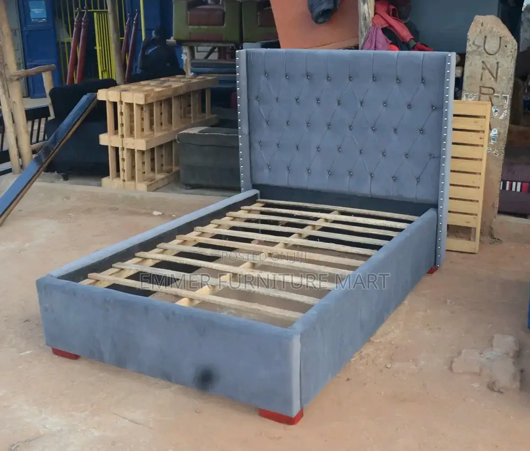 5x6 Velvet Bed
