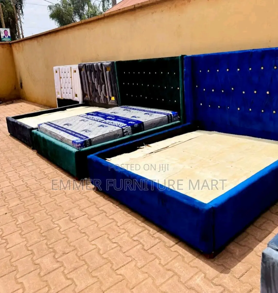 5x6 Velvet Bed