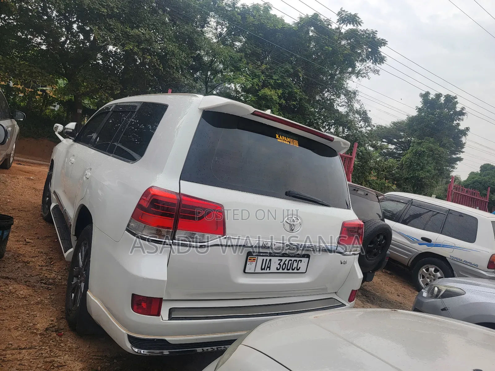 Toyota Land Cruiser 2013 White