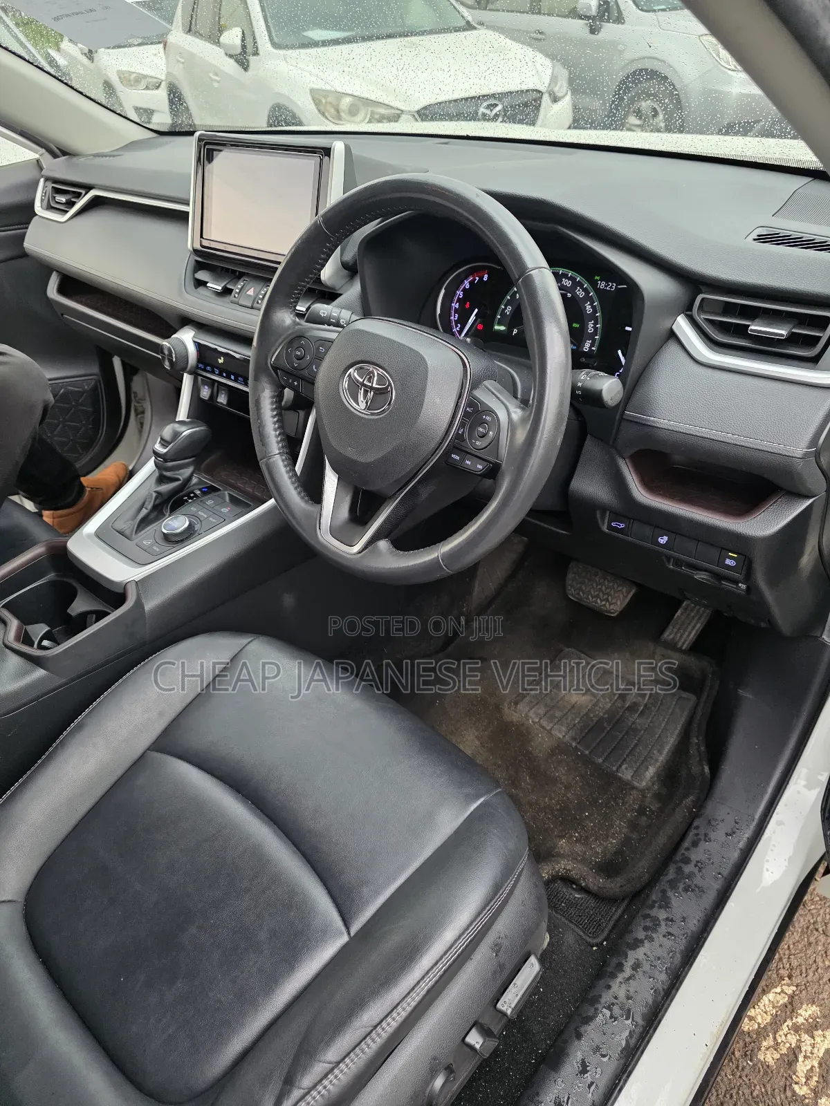 Toyota RAV4 2019 White