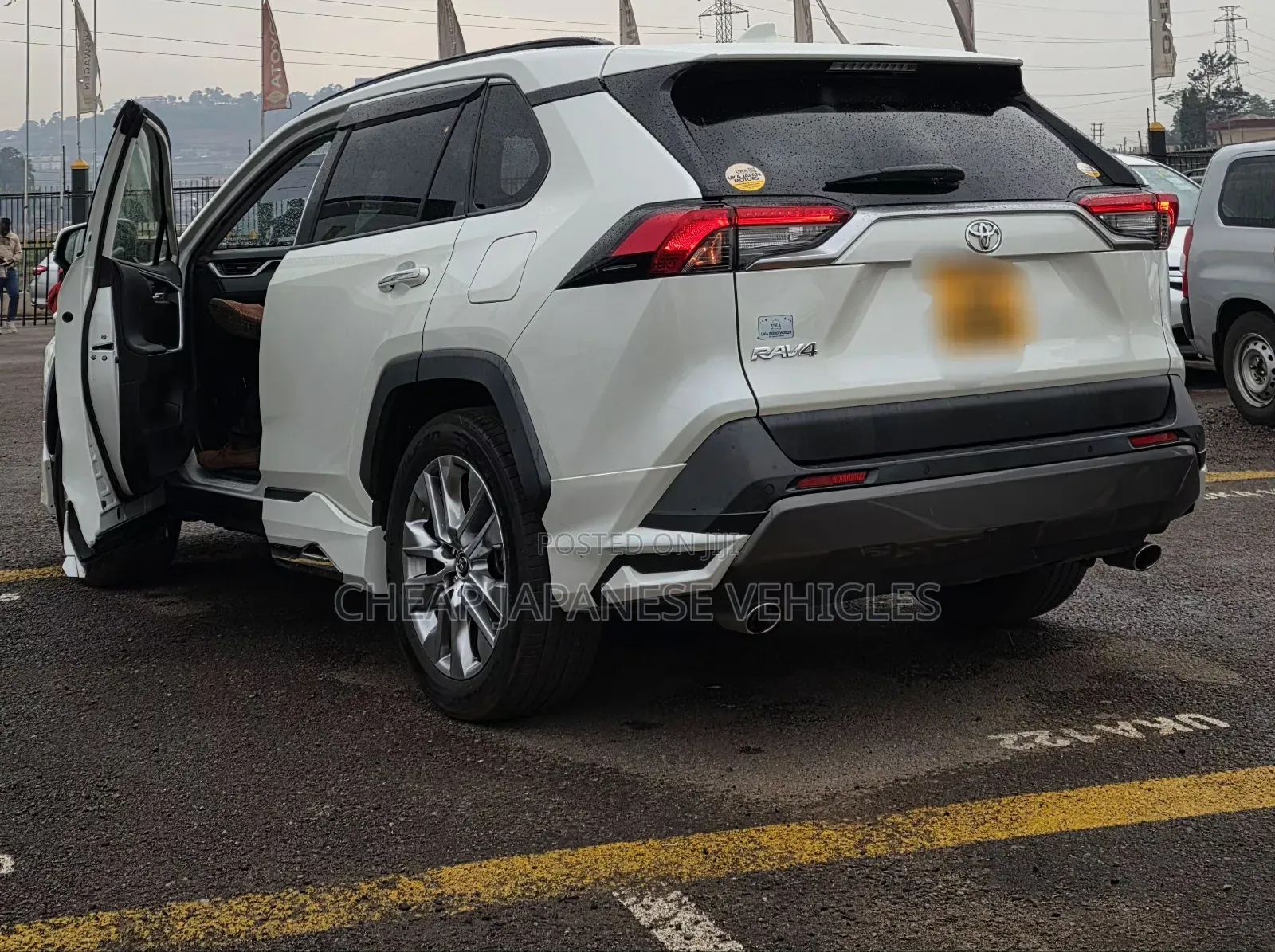 Toyota RAV4 2019 White