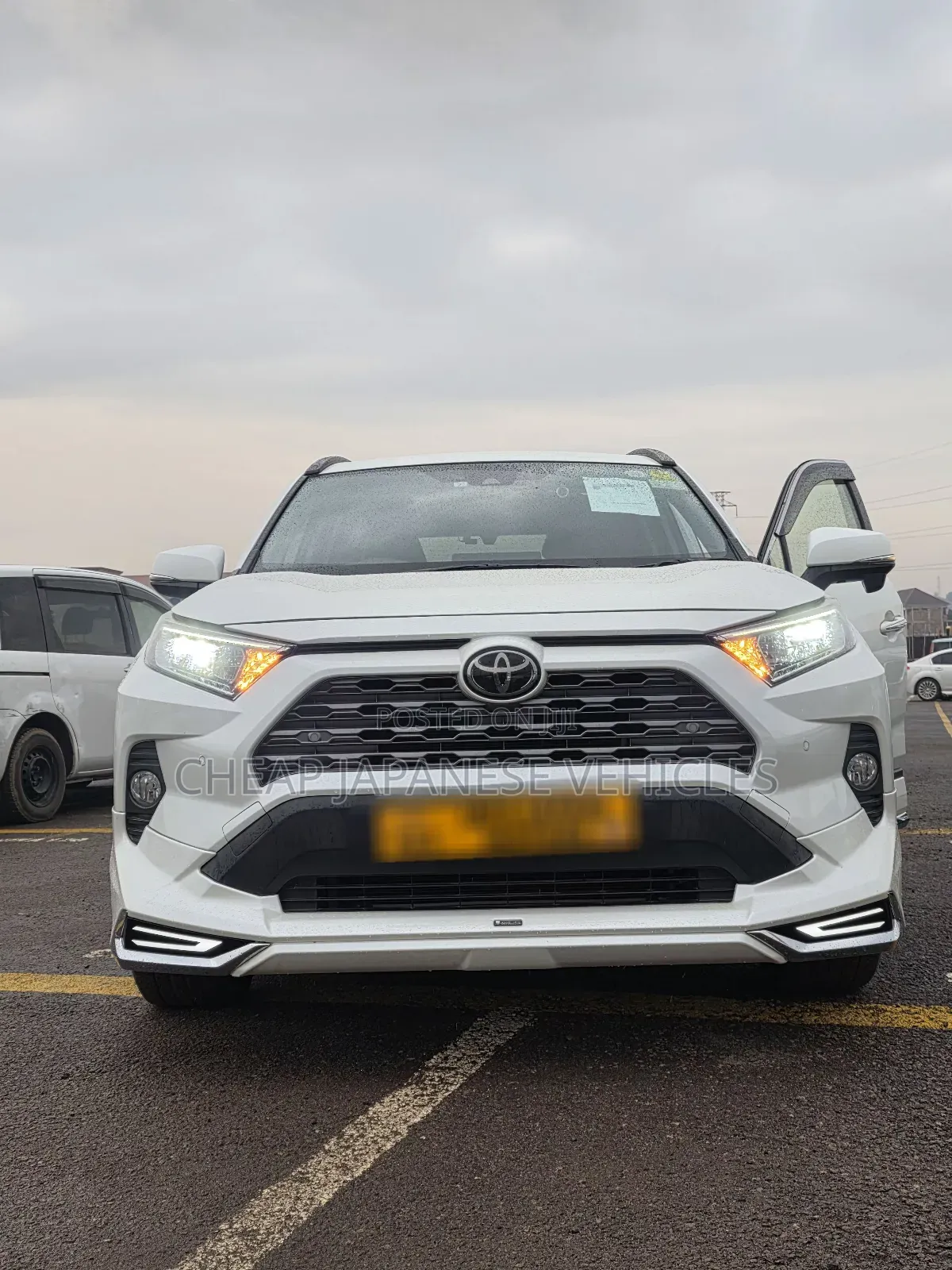 Toyota RAV4 2019 White