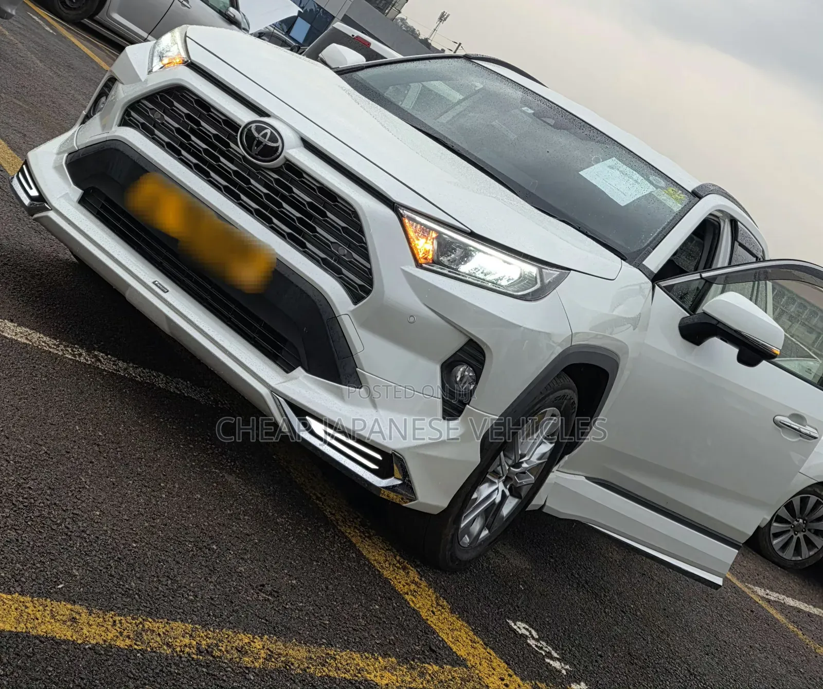 Toyota RAV4 2019 White