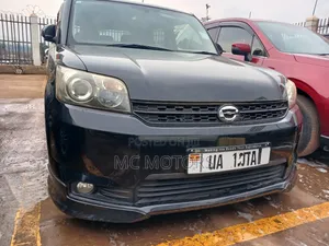 Toyota Corolla Rumion Hatchback 1.8 AWD 2012 Black