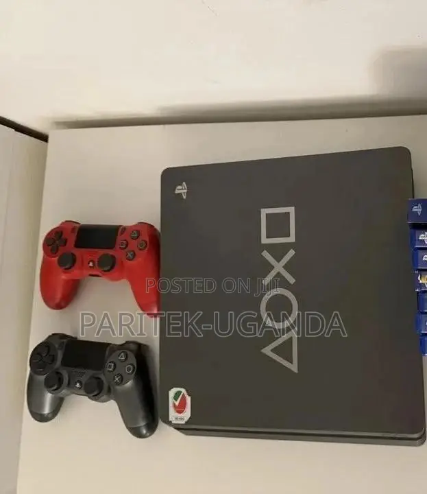 Ps4 Slim Bundle - 2 Controllers + All Cables - Ready to Play!