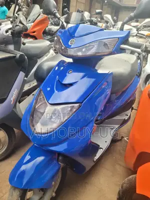 Yamaha 2015 Blue