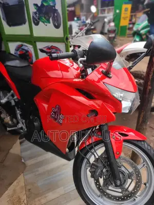 Honda CBR 2017 Red