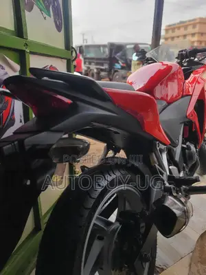Honda CBR 2017 Red
