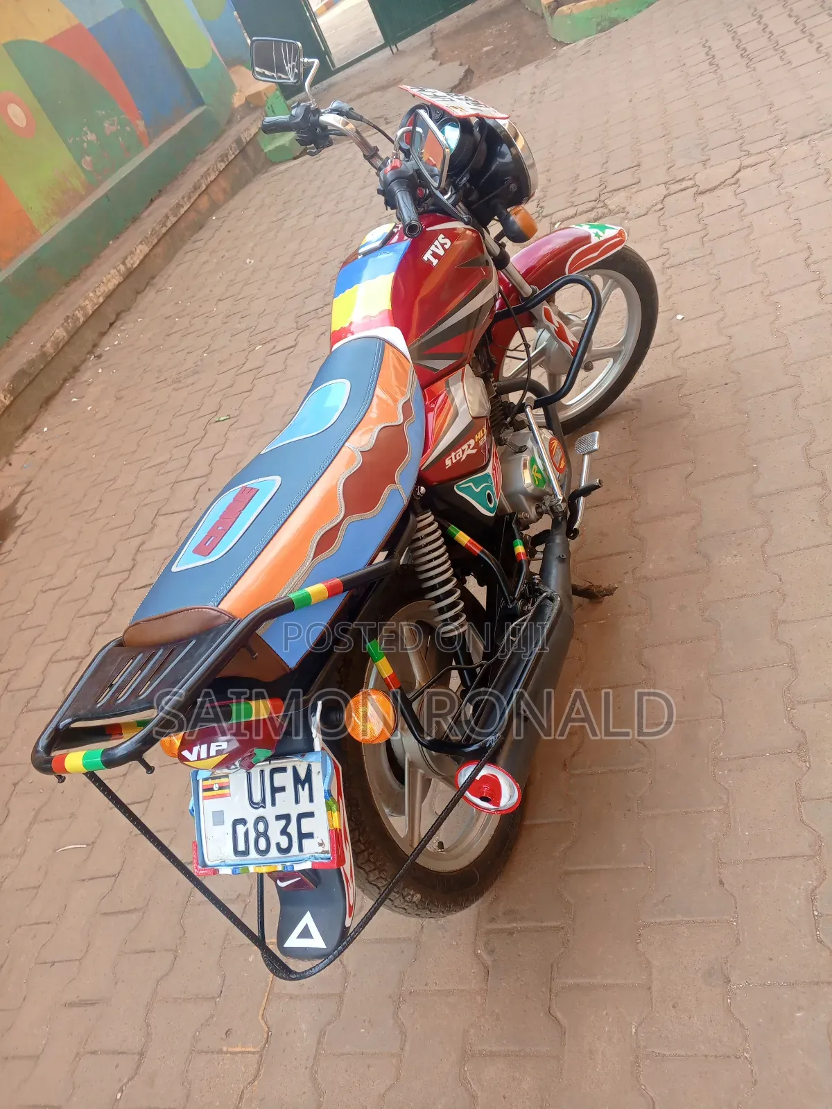 TVS HLX 125 2019 Red