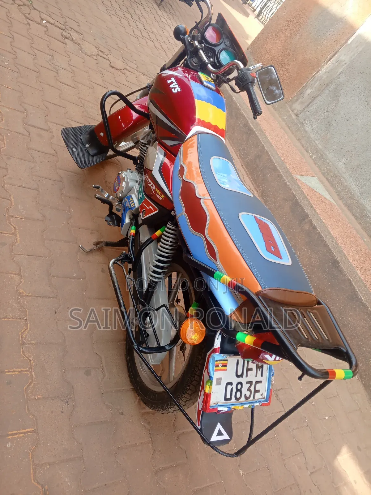 TVS HLX 125 2019 Red