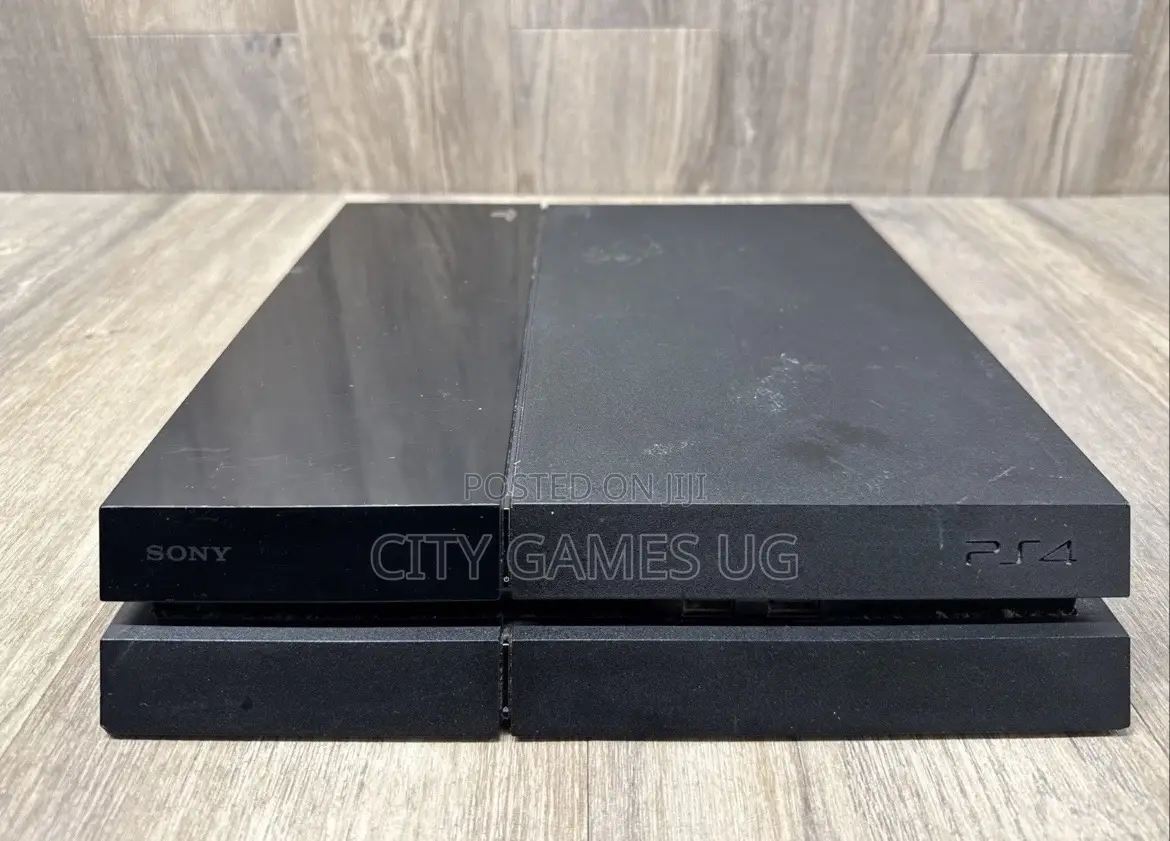 Sony Playstation 4 500gb Gaming Console - (Cuh-1001a) W/ 2 Controllers