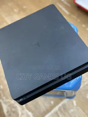 Sony Playstation 4 (500 Gb) Home Console - Black