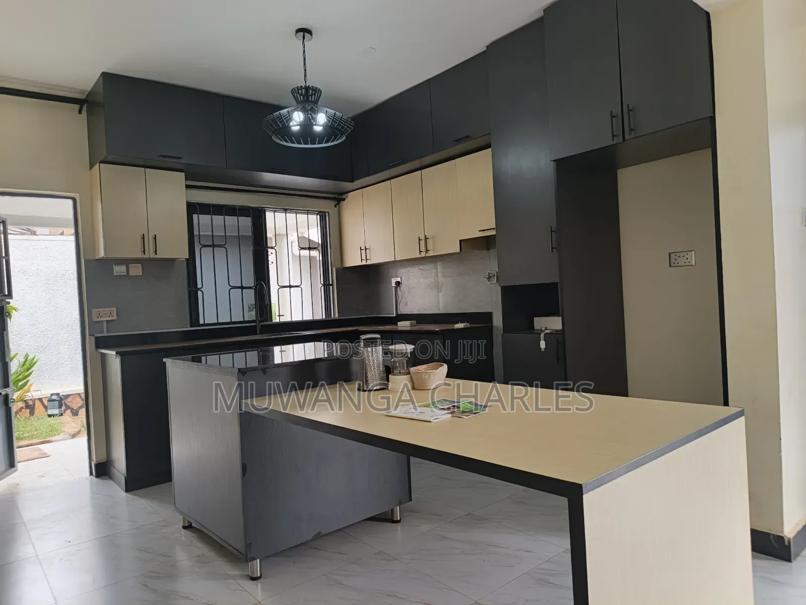 3bdrm Bungalow in Fs Properties Ltd, Central Division for rent