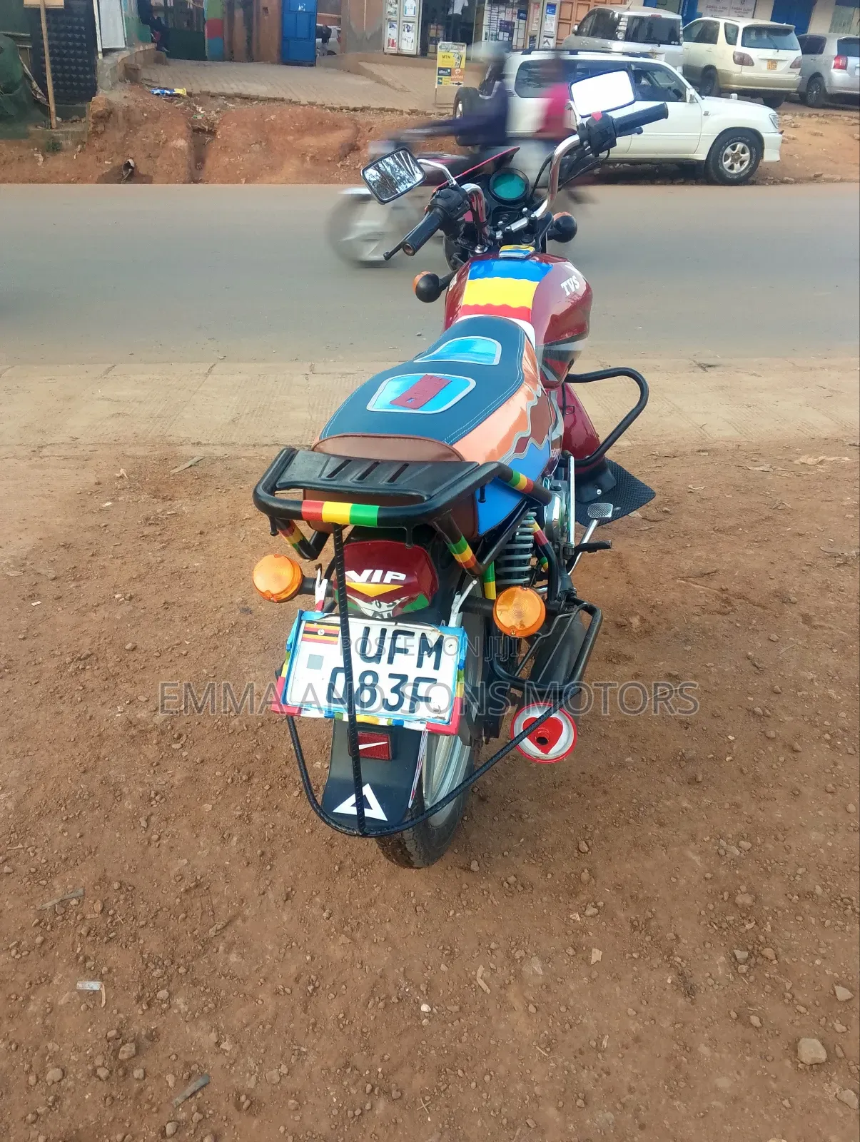 TVS HLX 125 2022 Red