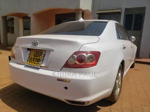 Toyota Mark X Zio 2008 White