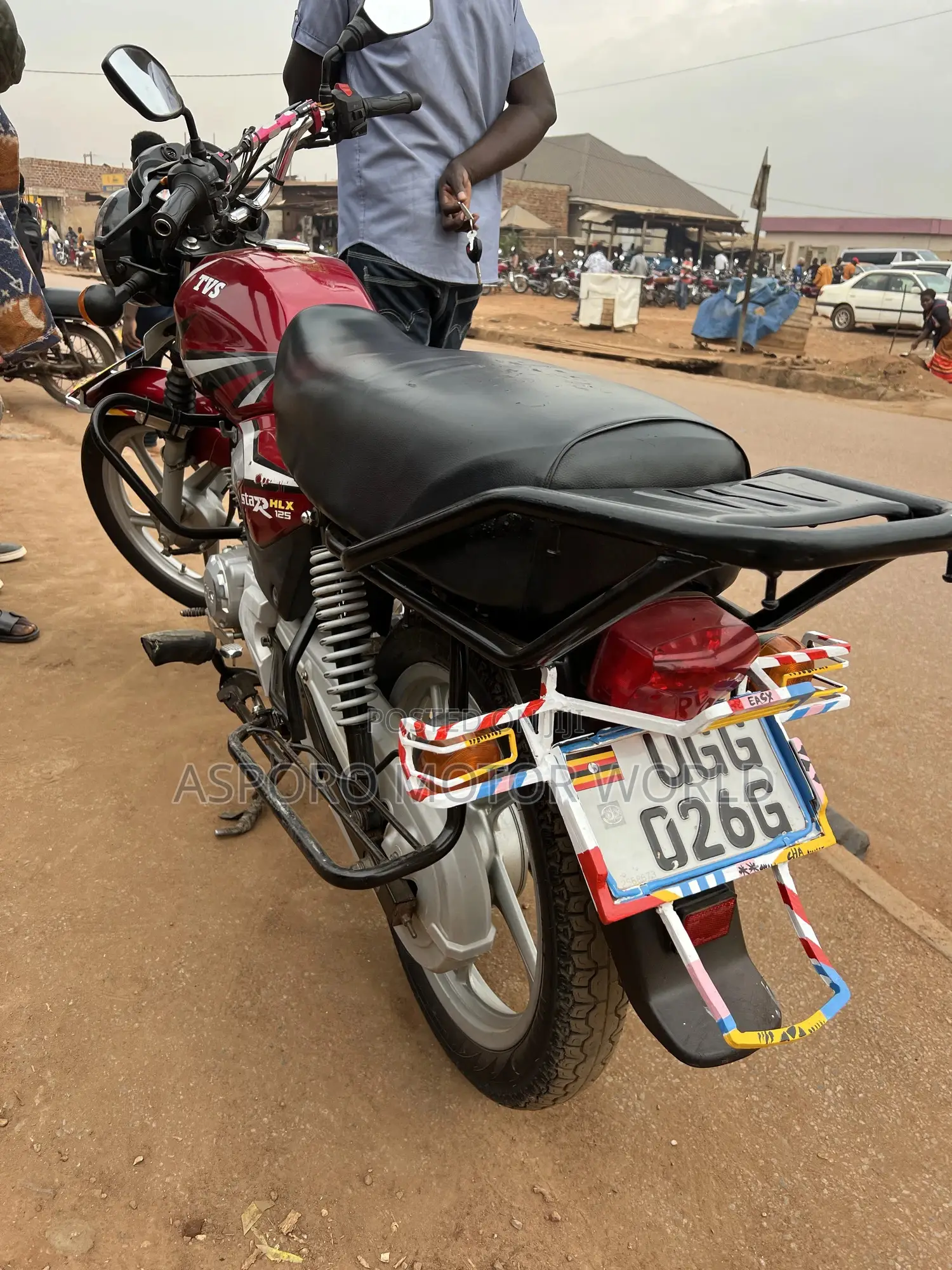 TVS HLX 125 2024 Red