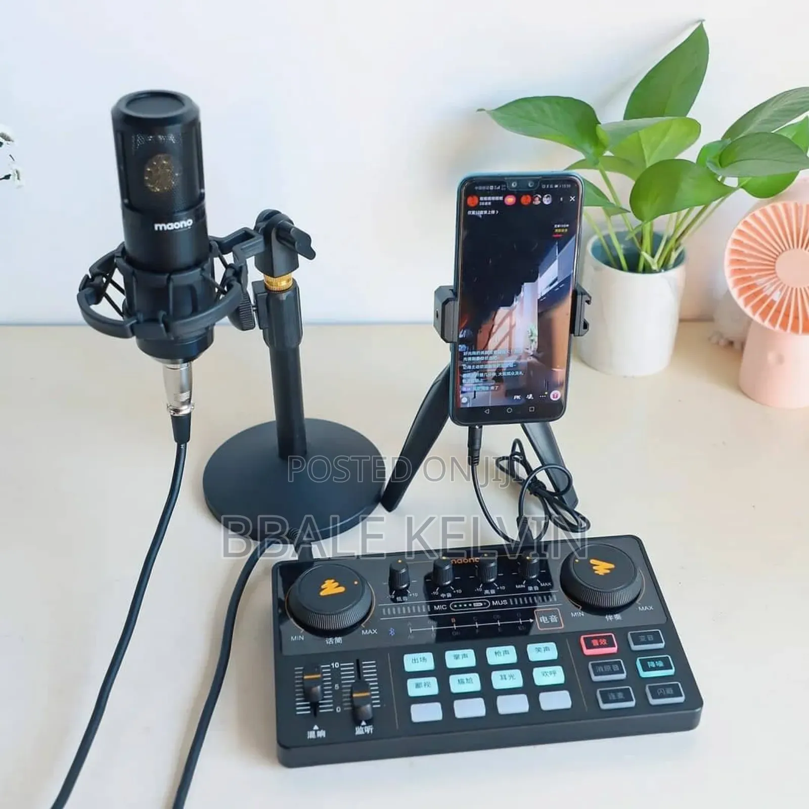 Maono Caster Lite Am200 Portable Podcast Studio With Microphone