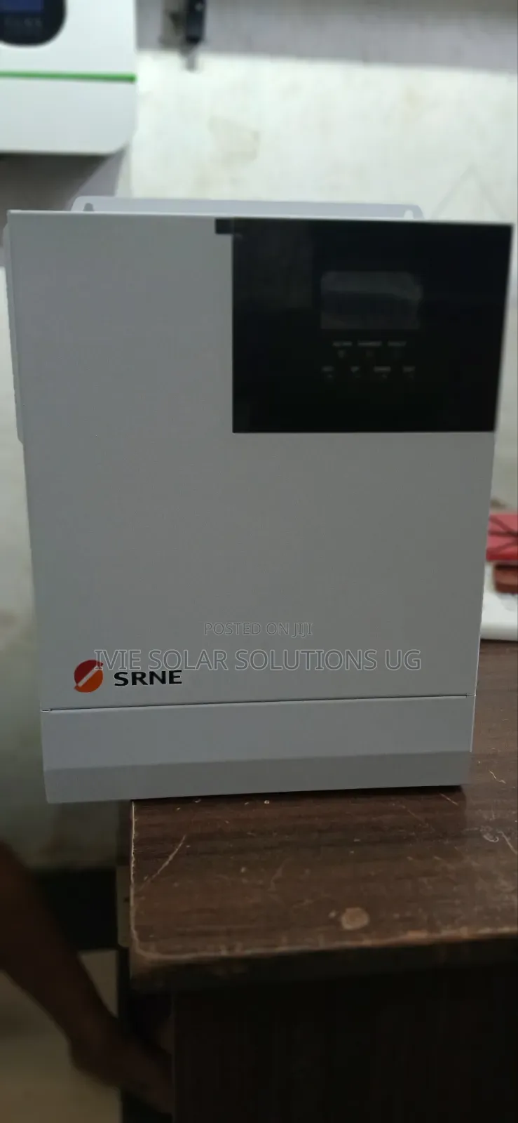 Srne Hybrid Inverter 3.3kva / 3300w