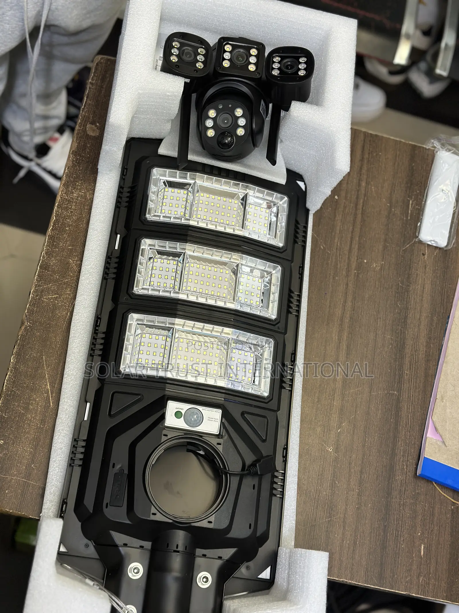 Solar Camera + Lighting
